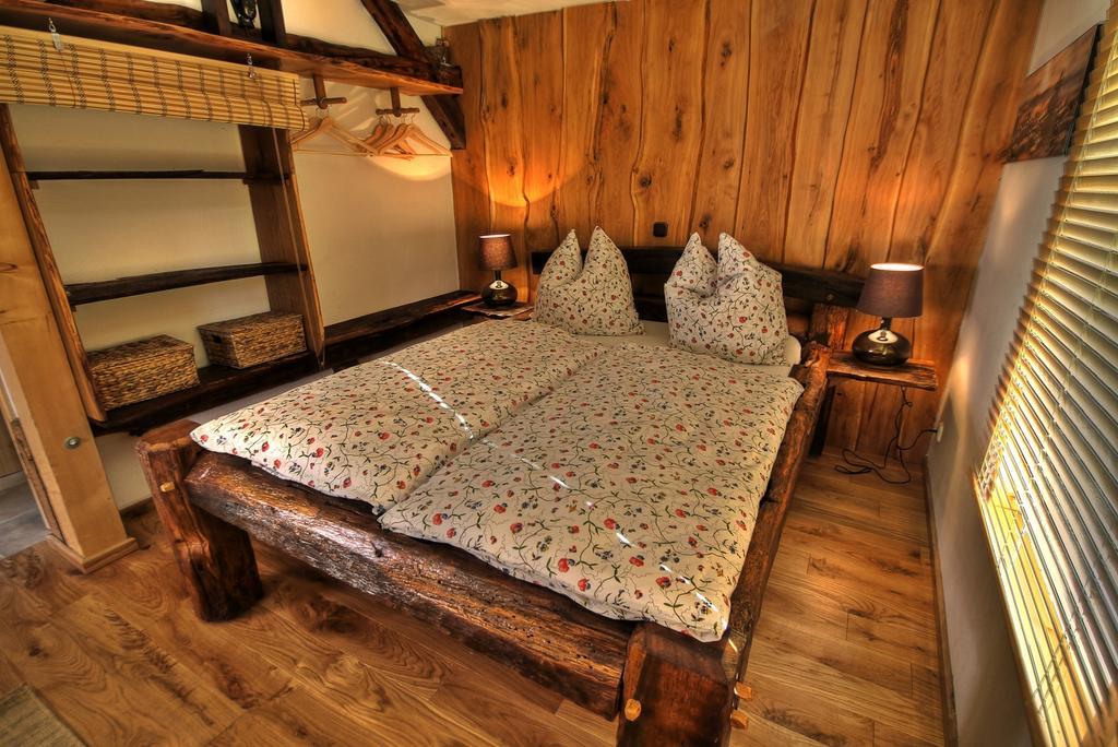 Am Ruebenkeller Bed & Breakfast Binzenbach Room photo