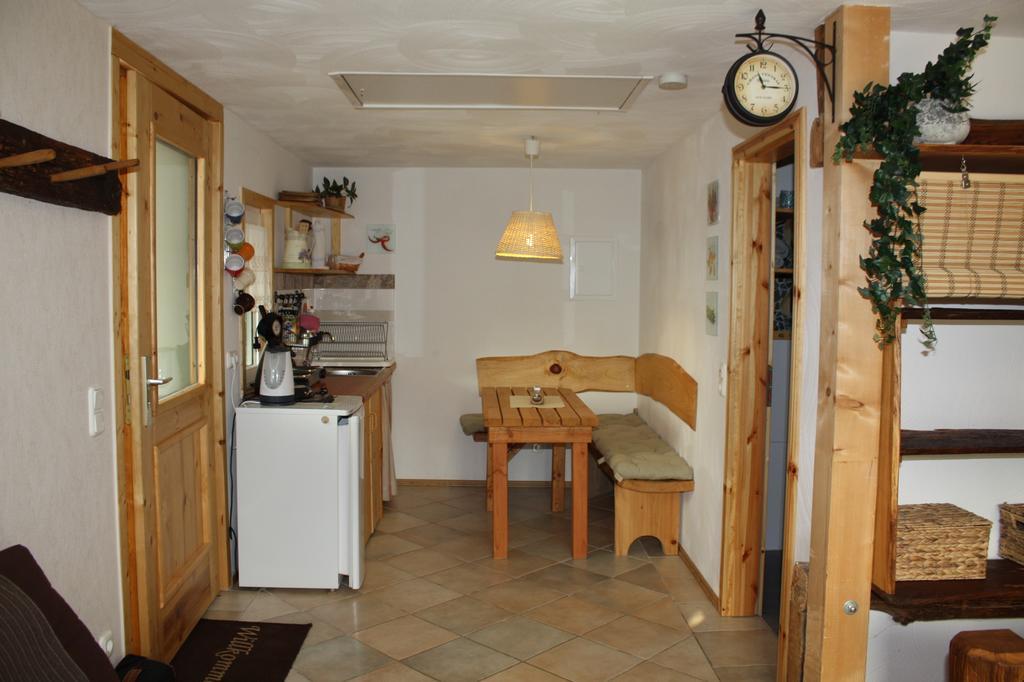 Am Ruebenkeller Bed & Breakfast Binzenbach Room photo